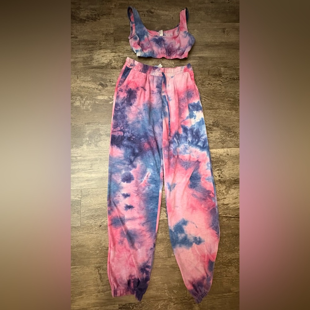 Tie-Dye Pink and Blue Women’s Sweat Jogger Set